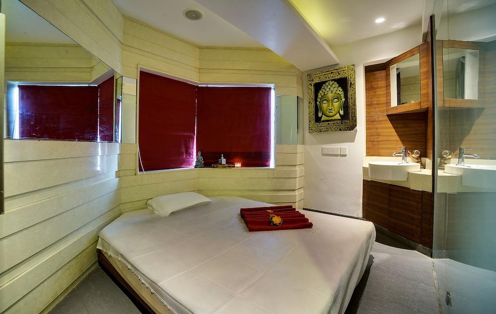 Ramee Guestline Hotel Juhu Mumbai Exterior photo