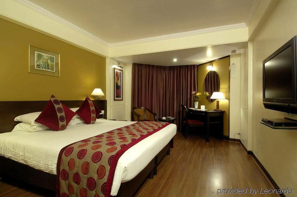 Ramee Guestline Hotel Juhu Mumbai Room photo